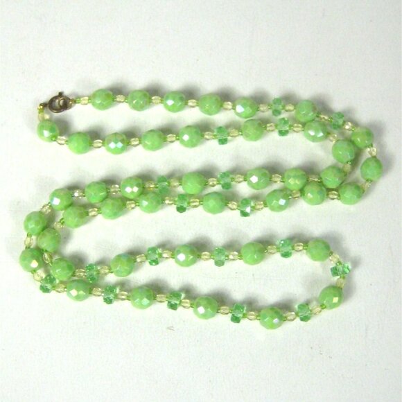 Vintage Green Beaded Necklace Faceted Glass Crystal Beads 36 Inch 1930 1940 - Picture 1 of 8